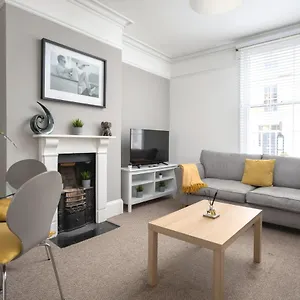 St George's Place - Fab Town House Holiday home